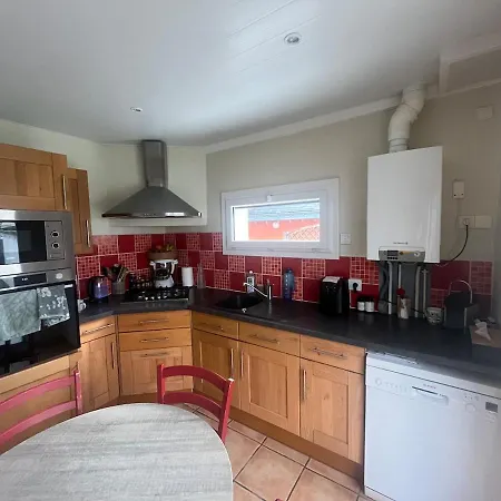 24 Comfortable House For 6 Guests With Private Parking * Le Mans